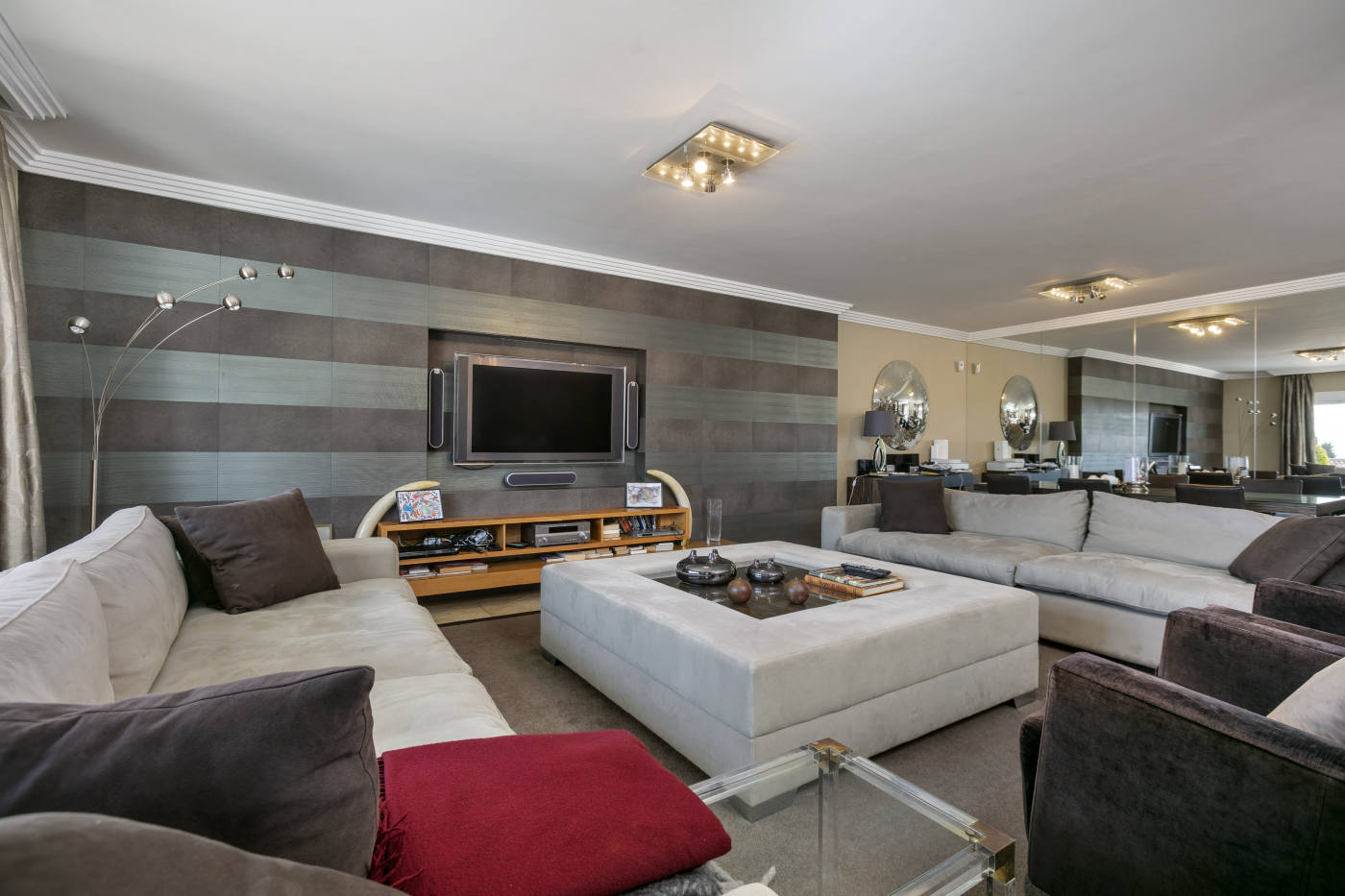 Квартира, 2723 м², 1 945 530$ — FAKTOR